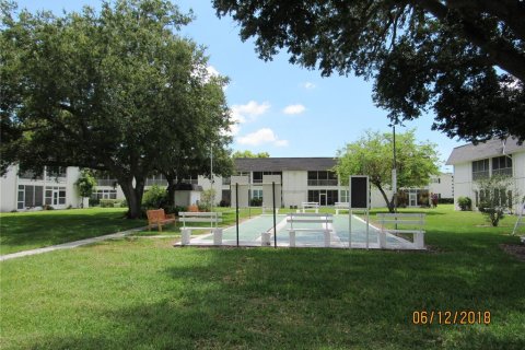 Condo in Bradenton, Florida, 1 bedroom  № 1899174 - photo 25