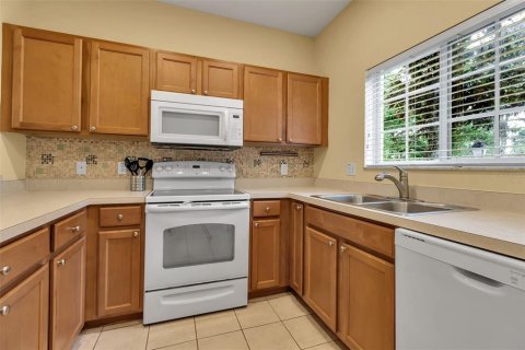 Townhouse in Bradenton, Florida 2 bedrooms, 132.76 sq.m. № 1765726 - photo 9
