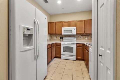 Townhouse in Bradenton, Florida 2 bedrooms, 132.76 sq.m. № 1765726 - photo 14