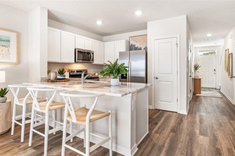 Townhouse in Bradenton, Florida 3 bedrooms, 136.01 sq.m. № 1759574 - photo 9