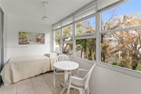 Condo in Lauderdale Lakes, Florida, 1 bedroom  № 2153384 - photo 15