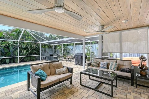 House in Sarasota, Florida 3 bedrooms, 130.06 sq.m. № 2353519 - photo 19