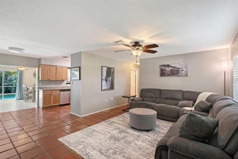 House in Sarasota, Florida 3 bedrooms, 130.06 sq.m. № 2353519 - photo 29