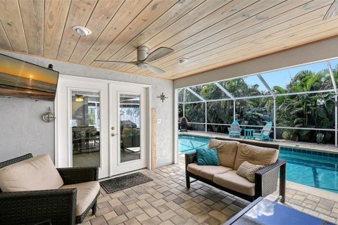 House in Sarasota, Florida 3 bedrooms, 130.06 sq.m. № 2353519 - photo 18