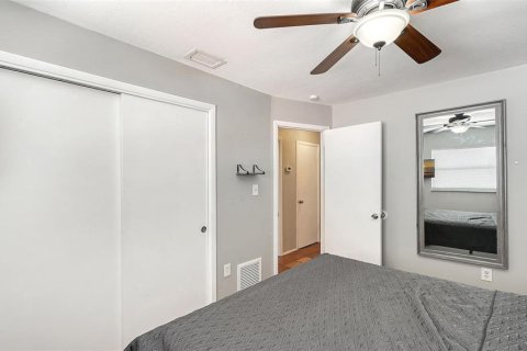 House in Sarasota, Florida 3 bedrooms, 130.06 sq.m. № 2353519 - photo 14