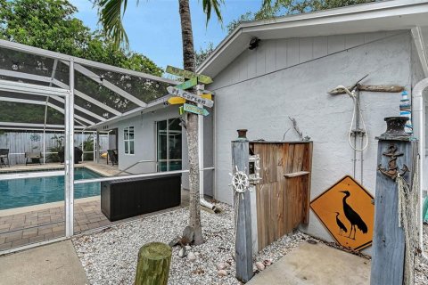 House in Sarasota, Florida 3 bedrooms, 130.06 sq.m. № 2353519 - photo 25