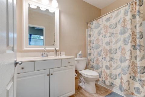 Townhouse in New Smyrna Beach, Florida 3 bedrooms, 160.35 sq.m. № 2100978 - photo 12