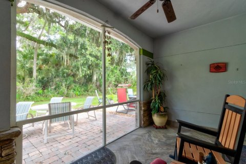 Townhouse in New Smyrna Beach, Florida 3 bedrooms, 160.35 sq.m. № 2100978 - photo 26