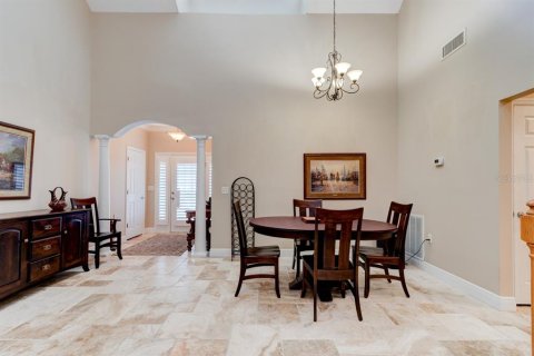 Townhouse in New Smyrna Beach, Florida 3 bedrooms, 160.35 sq.m. № 2100978 - photo 4