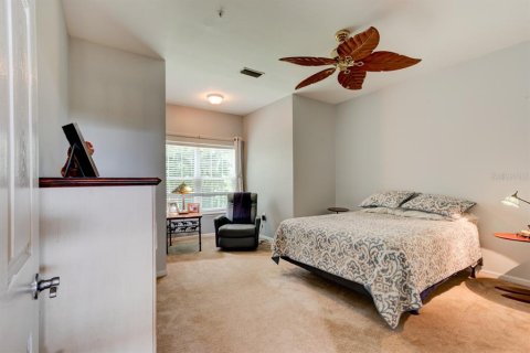 Townhouse in New Smyrna Beach, Florida 3 bedrooms, 160.35 sq.m. № 2100978 - photo 8