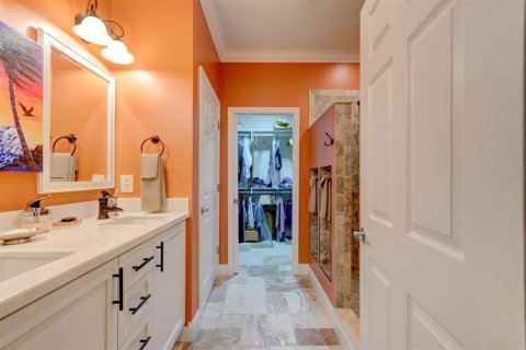Townhouse in New Smyrna Beach, Florida 3 bedrooms, 160.35 sq.m. № 2100978 - photo 18