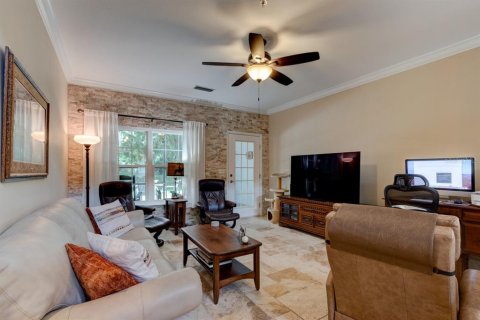 Townhouse in New Smyrna Beach, Florida 3 bedrooms, 160.35 sq.m. № 2100978 - photo 23