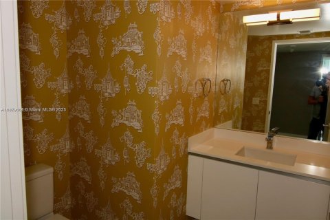 Copropriété à louer à Sunny Isles Beach, Floride: 3 chambres, 175.77 m2 № 1804437 - photo 19