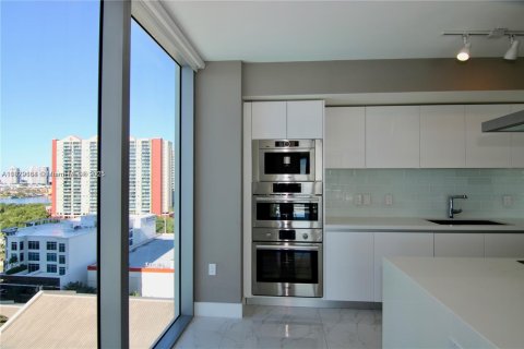 Copropriété à louer à Sunny Isles Beach, Floride: 3 chambres, 175.77 m2 № 1804437 - photo 12
