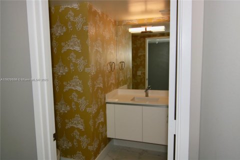 Copropriété à louer à Sunny Isles Beach, Floride: 3 chambres, 175.77 m2 № 1804437 - photo 18