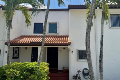 Condo in Miami, Florida, 3 bedrooms № 2076156 - photo 23