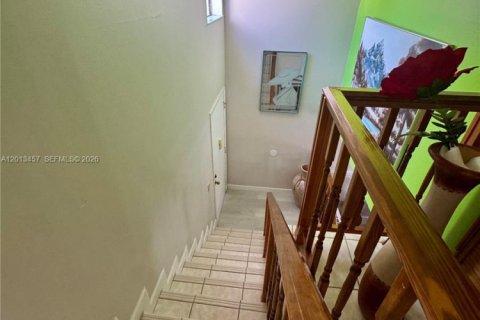 Condo in Miami, Florida, 3 bedrooms № 2076156 - photo 8