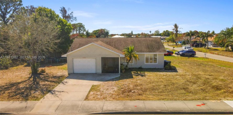 Дом в Порт-Сент-Луси, Флорида 3 спальни, 119.84м2 № 2032491