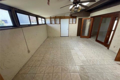 House in Lakeland, Florida 3 bedrooms, 139.91 sq.m. № 1841636 - photo 6