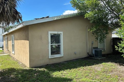 Casa en venta en Tampa, Florida, 4 dormitorios, 121.52 m2 № 2354267 - foto 4