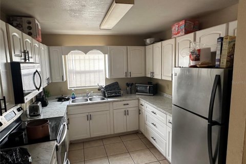 Casa en venta en Tampa, Florida, 4 dormitorios, 121.52 m2 № 2354267 - foto 11