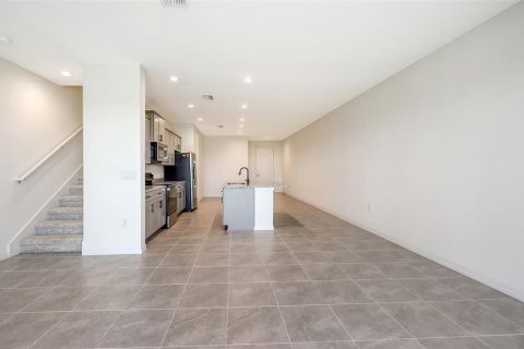 Townhouse in Bradenton, Florida 3 bedrooms, 166.3 sq.m. № 2218004 - photo 21