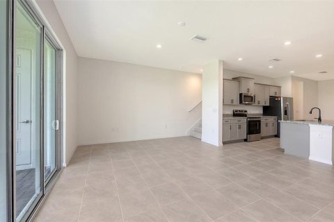 Townhouse in Bradenton, Florida 3 bedrooms, 166.3 sq.m. № 2218004 - photo 16