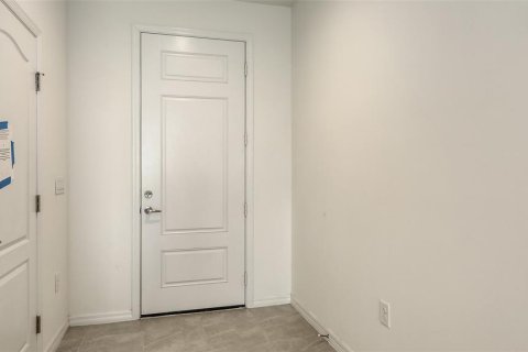 Townhouse in Bradenton, Florida 3 bedrooms, 166.3 sq.m. № 2218004 - photo 4