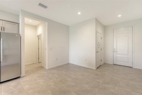 Townhouse in Bradenton, Florida 3 bedrooms, 166.3 sq.m. № 2218004 - photo 6