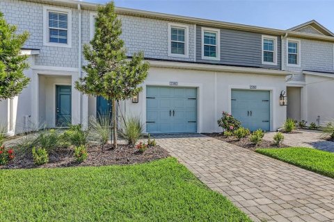 Townhouse in Bradenton, Florida 3 bedrooms, 166.3 sq.m. № 2218004 - photo 3
