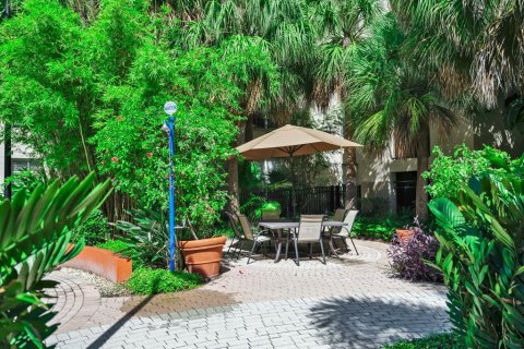 Copropriété à vendre à Tampa, Floride: 1 chambre, 70.61 m2 № 1912871 - photo 13