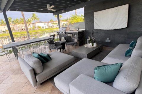 Villa ou maison à louer à Doral, Floride: 5 chambres, 354.89 m2 № 1966382 - photo 25