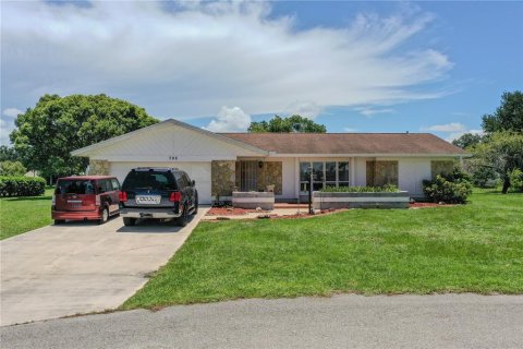 House in Sebring, Florida 3 bedrooms, 174.28 sq.m. № 1850291 - photo 1