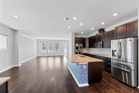 Villa ou maison à vendre à Clermont, Floride: 4 chambres, 200.39 m2 № 2149375 - photo 8