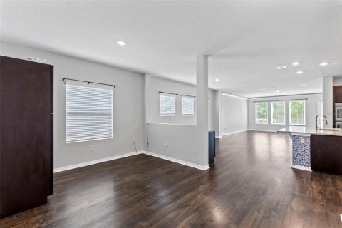 Villa ou maison à vendre à Clermont, Floride: 4 chambres, 200.39 m2 № 2149375 - photo 6