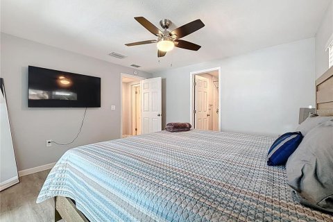 Casa en alquiler en Clearwater, Florida, 3 dormitorios, 144.93 m2 № 2197538 - foto 13