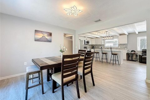 Casa en alquiler en Clearwater, Florida, 3 dormitorios, 144.93 m2 № 2197538 - foto 11