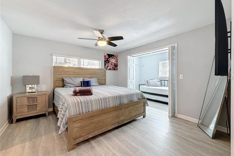 Casa en alquiler en Clearwater, Florida, 3 dormitorios, 144.93 m2 № 2197538 - foto 12
