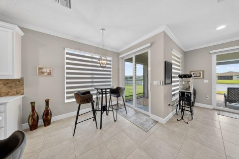 House in Port St. Lucie, Florida 3 bedrooms, 219.06 sq.m. № 2175393 - photo 14