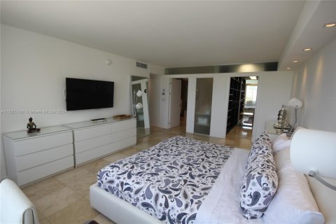 Condominio en alquiler en Miami Beach, Florida, 2 dormitorios, 126.35 m2 № 1979202 - foto 18