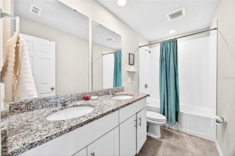 Casa en venta en Winter Haven, Florida, 4 dormitorios, 219.62 m2 № 2103606 - foto 29