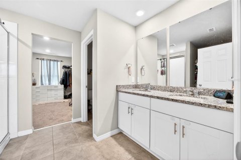 Casa en venta en Winter Haven, Florida, 4 dormitorios, 219.62 m2 № 2103606 - foto 20