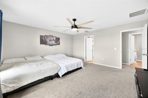 Casa en venta en Winter Haven, Florida, 4 dormitorios, 219.62 m2 № 2103606 - foto 19