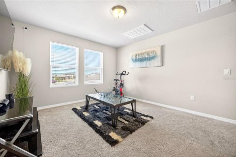 Casa en venta en Winter Haven, Florida, 4 dormitorios, 219.62 m2 № 2103606 - foto 25