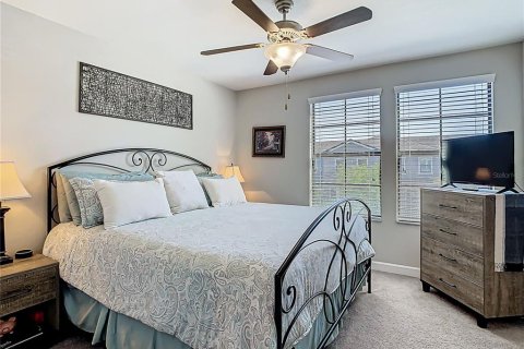 House in Wesley Chapel, Florida 3 bedrooms, 199.18 sq.m. № 1785134 - photo 21