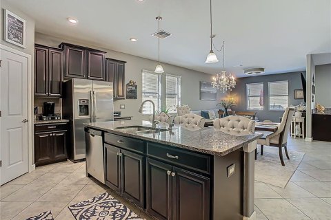 House in Wesley Chapel, Florida 3 bedrooms, 199.18 sq.m. № 1785134 - photo 7