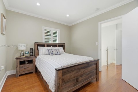 Купить виллу или дом в Корал-Гейблс, Флорида 3 спальни, № 2048764 - фото 29