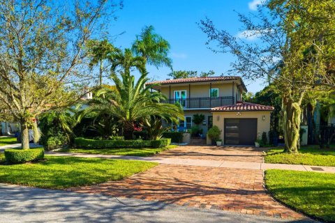 Дом в Корал-Гейблс, Флорида 3 спальни № 2048764