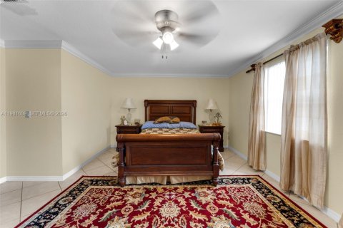 Townhouse in Cutler Bay, Florida 4 bedrooms, 179.67 sq.m. № 2043729 - photo 20