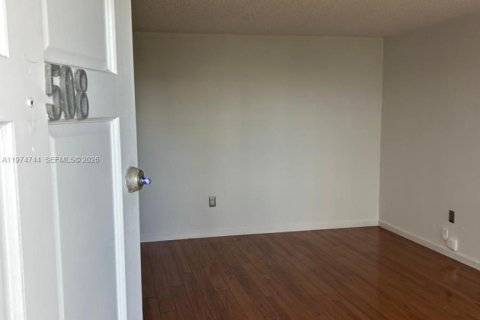 Copropriété à vendre à North Bay Village, Floride: 1 chambre, 60.94 m2 № 2046131 - photo 4